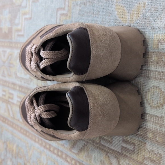 Silent D Vault Sneakers - Picture 6 of 6